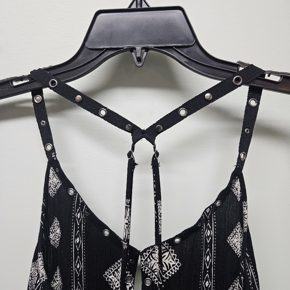 Amuse Society Ashby Dress Black and White Print Flowy Festival Grommets - Picture 9 of 15